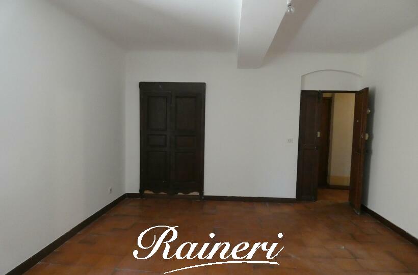 Agence Raineri - STUDIO 2EME ETAGE RUE DE L'ASSOMPTION AJACCIO