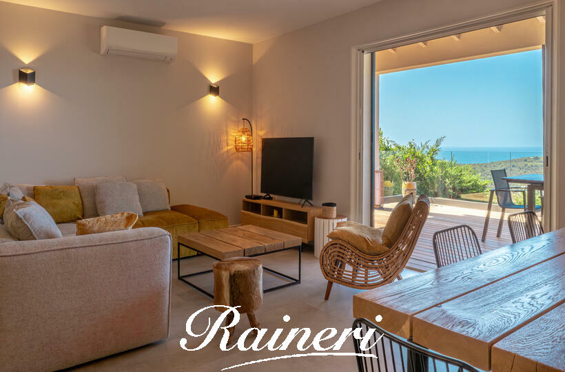 Agence Raineri - POZZACCIO  8 Personnes