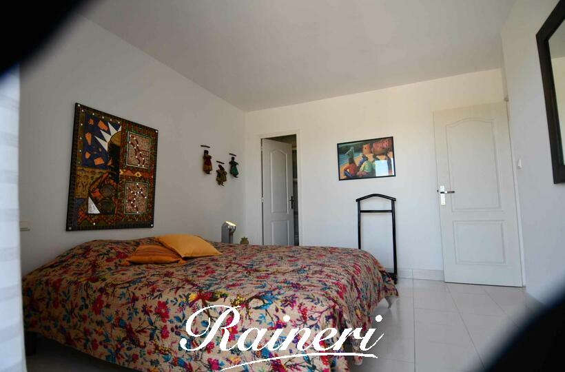 Agence Raineri - AGOSTA 8 PERSONNES