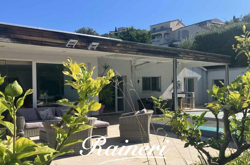 Agence Raineri - AGOSTA 8 PERSONNES