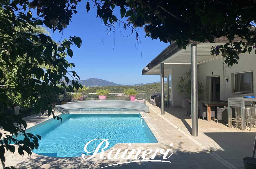 Agence Raineri - AGOSTA 8 PERSONNES