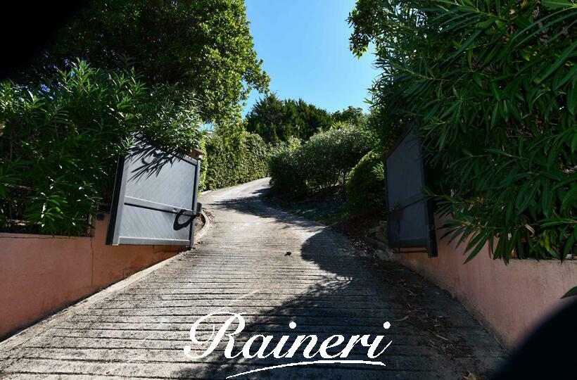 Agence Raineri - AGOSTA 8 PERSONNES