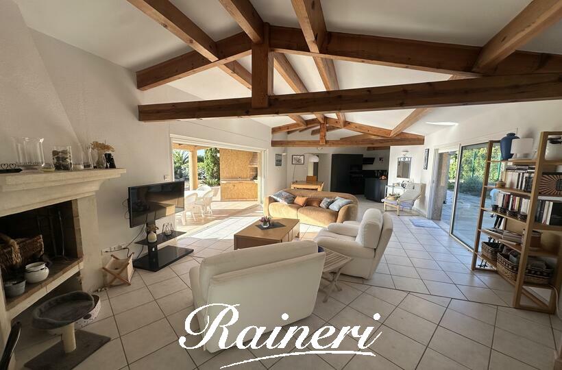 Agence Raineri - PORTIGLIOLO / Exclusivité