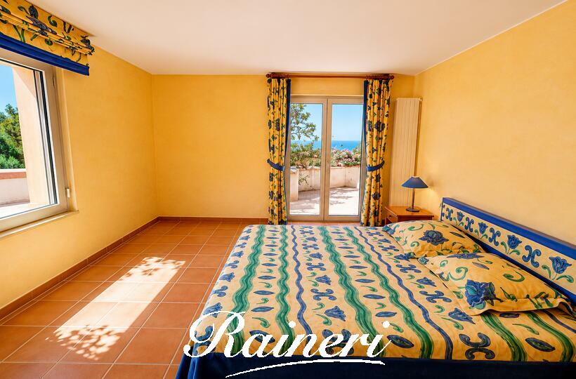 Agence Raineri - PORTIGLIOLO / Exclusivité