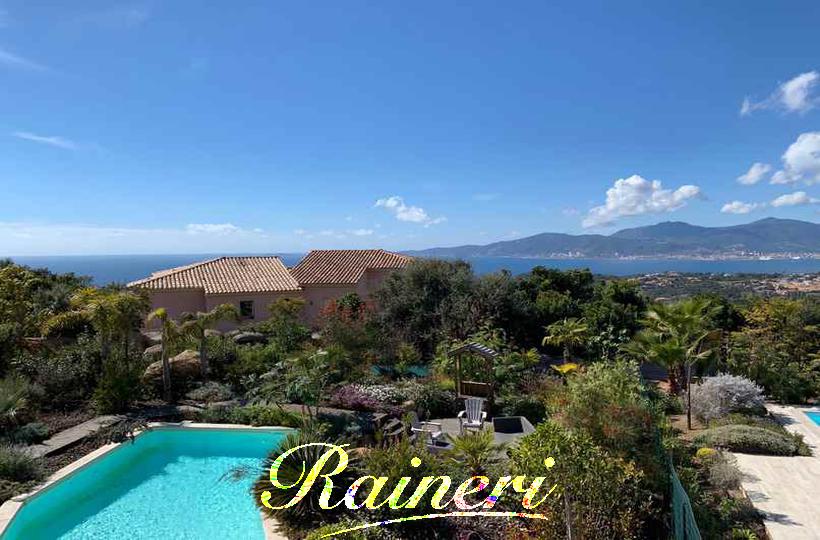 Agence Raineri - AGOSTA 8 Personnes