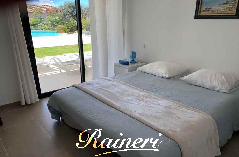 Agence Raineri - AGOSTA 8 Personnes