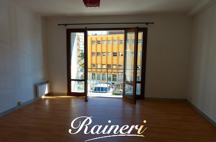 Agence Raineri - F1 IMMEUBLE TRIANA