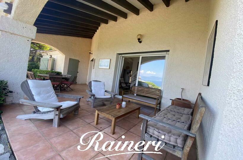 Agence Raineri - CASTAGNA 8 Personnes