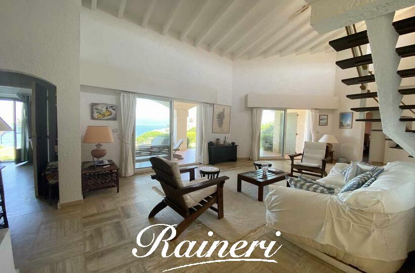 Agence Raineri - CASTAGNA 8 Personnes