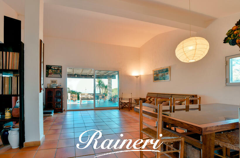 Agence Raineri - PORTIGLIOLO / Exclusivité