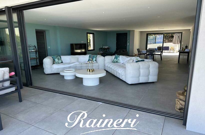 Agence Raineri - AGOSTA / 6 OU 8 Personnes