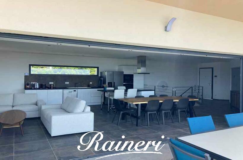 Agence Raineri - AGOSTA 8 Personnes