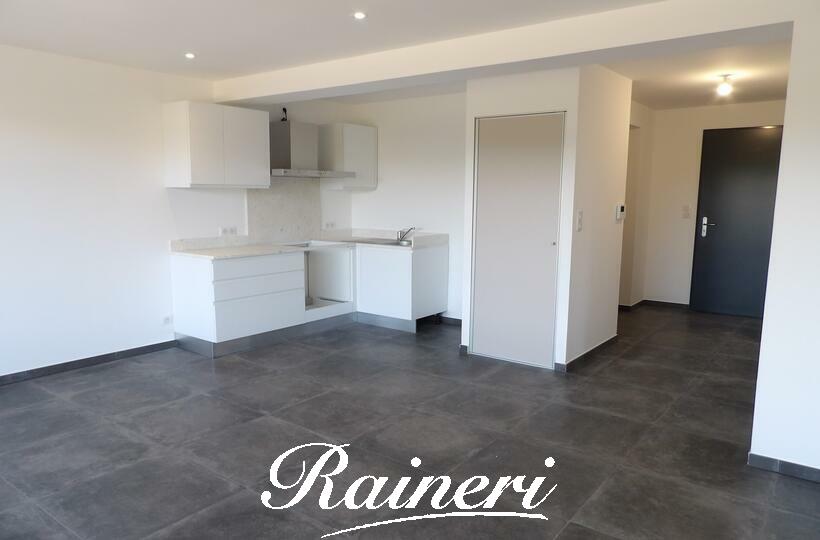 Agence Raineri - T2 AGOSTA 2 EME ETAGE 45 M2