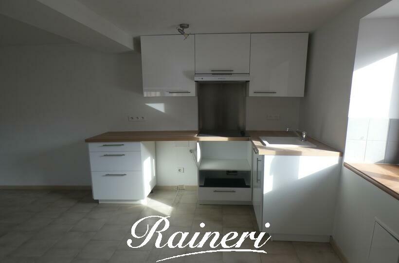 Agence Raineri - T3 60 m² - 42, rue Fesch 4EME ETAGE SANS ASCENSEUR