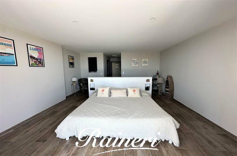 Agence Raineri - AGOSTA / 6 OU 8 Personnes