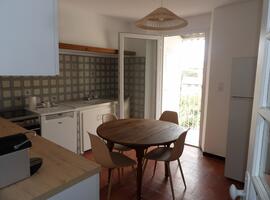 Agence Raineri - F3 MEUBLE CENTRE AJACCIO 5�me ETAGE
