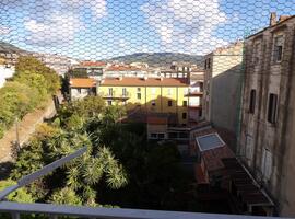 Agence Raineri - F3 MEUBLE CENTRE AJACCIO 5�me ETAGE