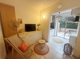 Agence Raineri - Studio - AGOSTA PLAGE - Exclusivité