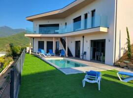 Agence Raineri - AGOSTA  8 Personnes 