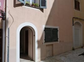 Agence Raineri - Local professionnel RDC 30 m2 rue des Bucherons Ajaccio